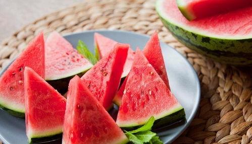 爱跳舞的吃瓜  第3张